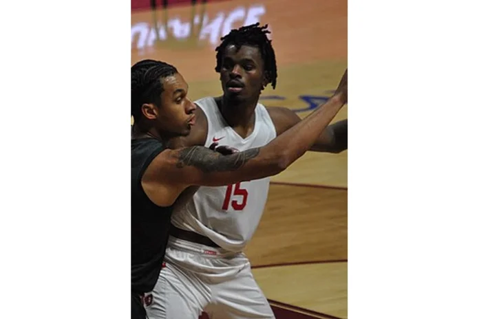 Image of DaRon Holmes II